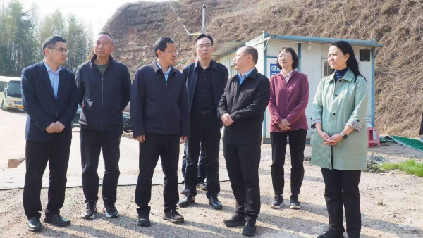 民进中央调研组赴江西赣州开展长江生态环境保护民主监督调研