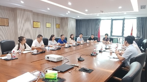 民进福州市委会专委会调研园区法治化营商环境和县域智慧养老平台建设情况