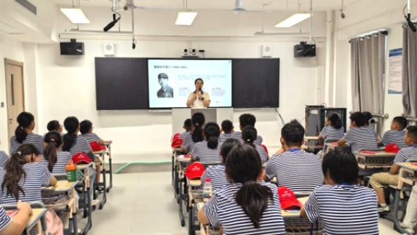 “开明阅读·善暖琼州——‘希望的田野’环岛公益阅读分享活动”在海南开展