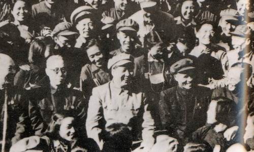 1950年9月,马叙伦部长主持工农教育会议,毛泽东主席亲临会议(见《马叙伦》第82页)