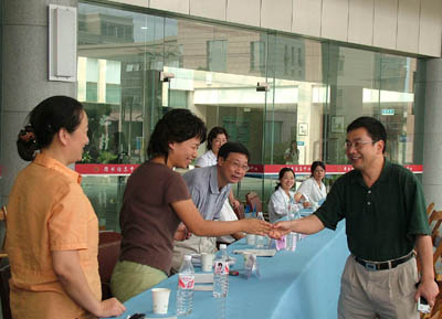 浙江省委会赵光育副主委看望医卫专家