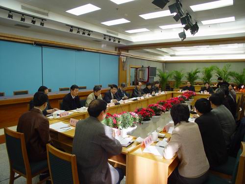 图为座谈会现场