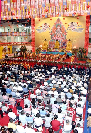 两岸佛教界在金门举行盛大法会祈两岸和平