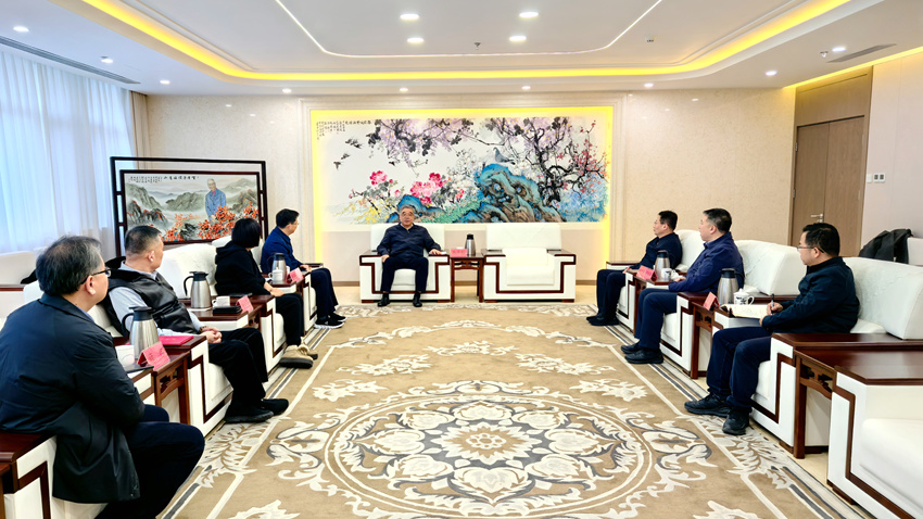 朱永新会见民进江苏省委会一行