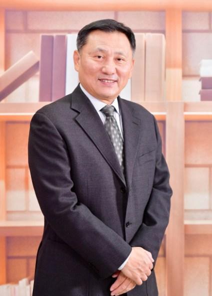 霍勇:带着5份提案上两会